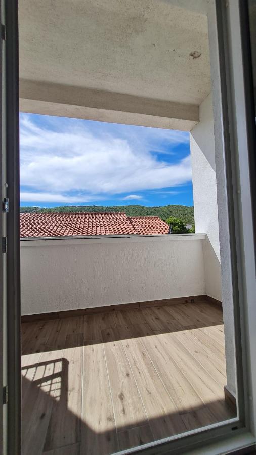 Apartmani Mlinar - One Bedroom Apartment With Seaview Grebaštica Exterior foto